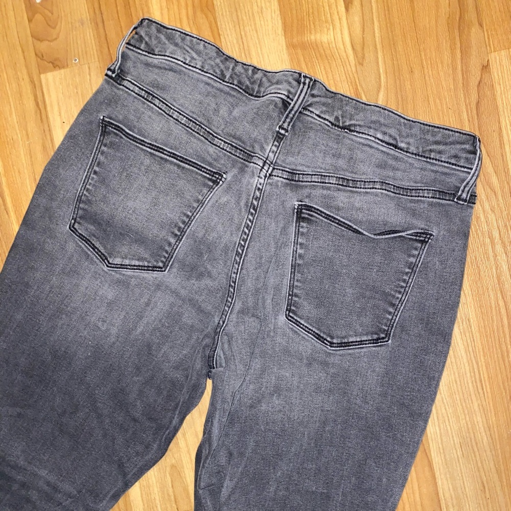 Women’s High Rise Skinny Jeans - Picture 7 of 8